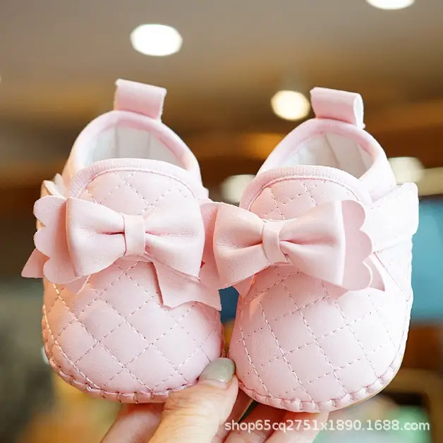 White Bow Baby Shoes 0-1 Year Old Non-Slip Spring Sole