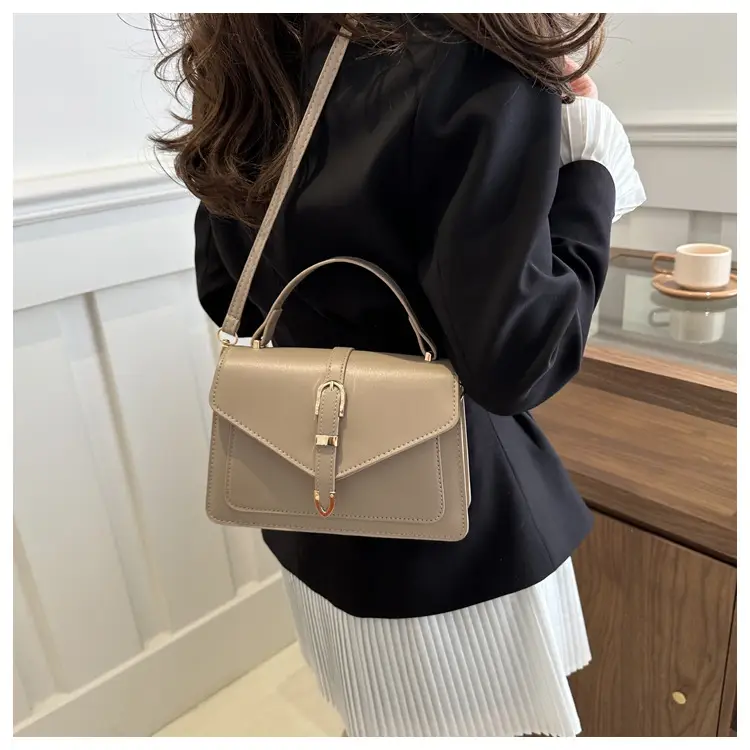 Beige Retro Crossbody Bag for Women 2024 — feature 10