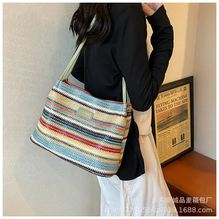 Color-Blocking Striped Shoulder Bag for Women 2026 — feature 17