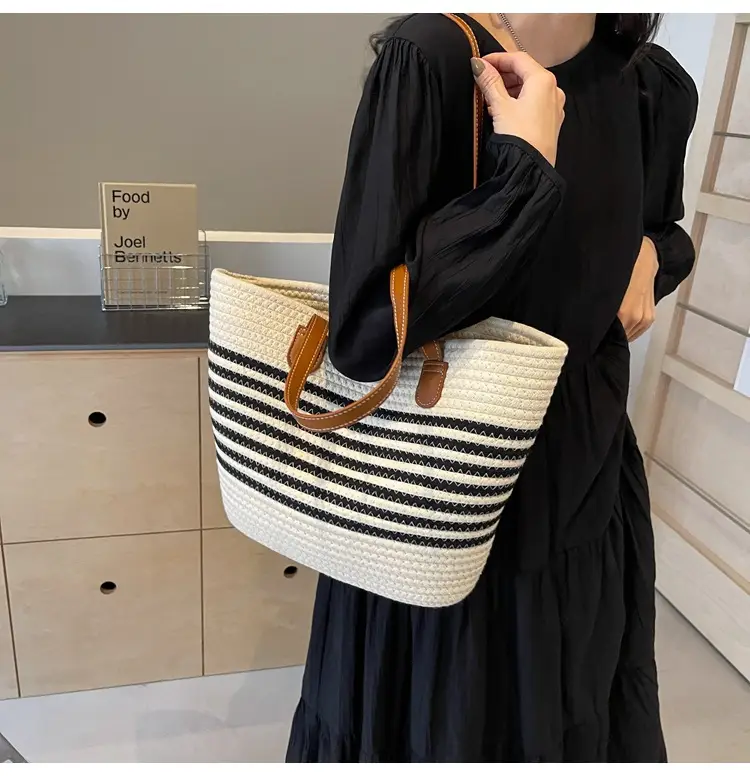 New Women's Straw Tote Bag Large Capacity Beach Handbag — feature 16