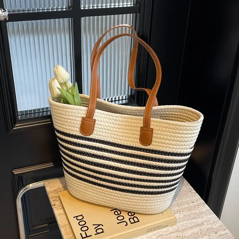 New Women's Straw Tote Bag Large Capacity Beach Handbag - Image 3