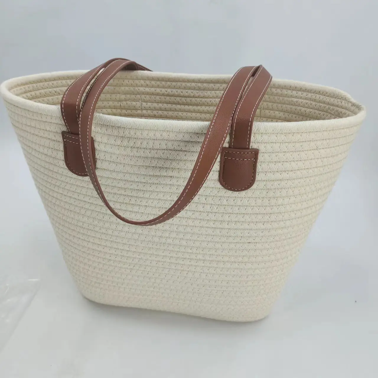 New Women's Straw Tote Bag Large Capacity Beach Handbag - Image 4