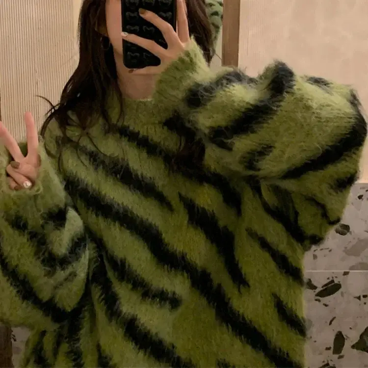 Plus Size Women's New French Animal Print Sweater — feature 7