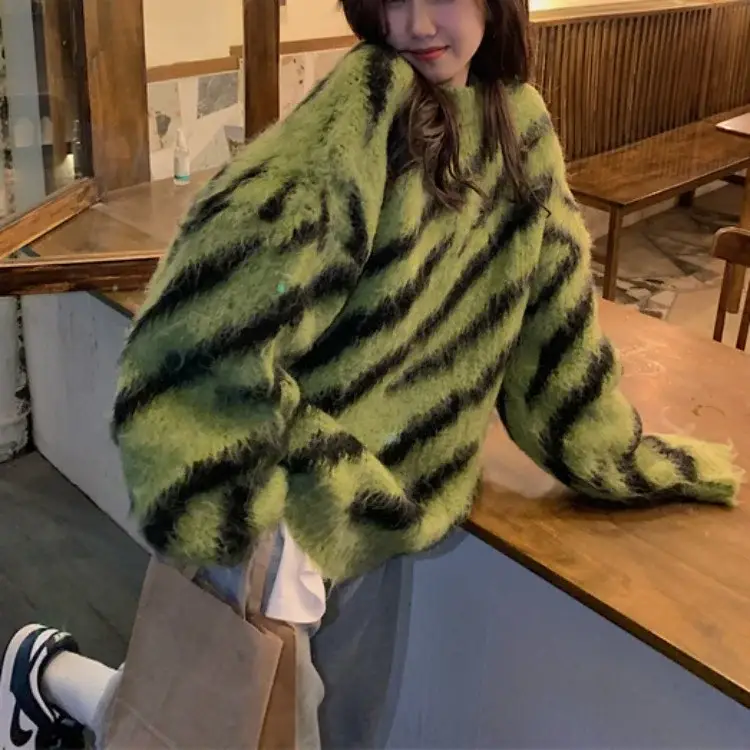 Plus Size Women's New French Animal Print Sweater — feature 9