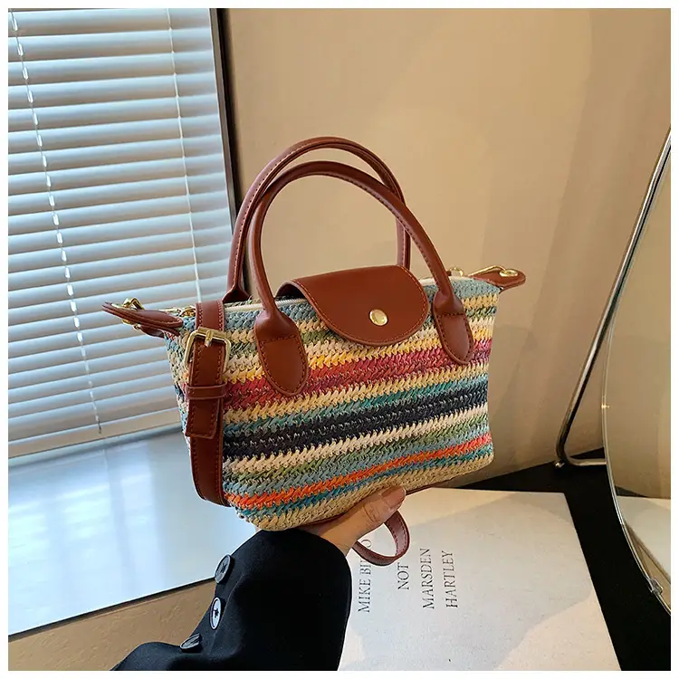 Rainbow Woven Women's Shoulder Bag 2024 — feature 11