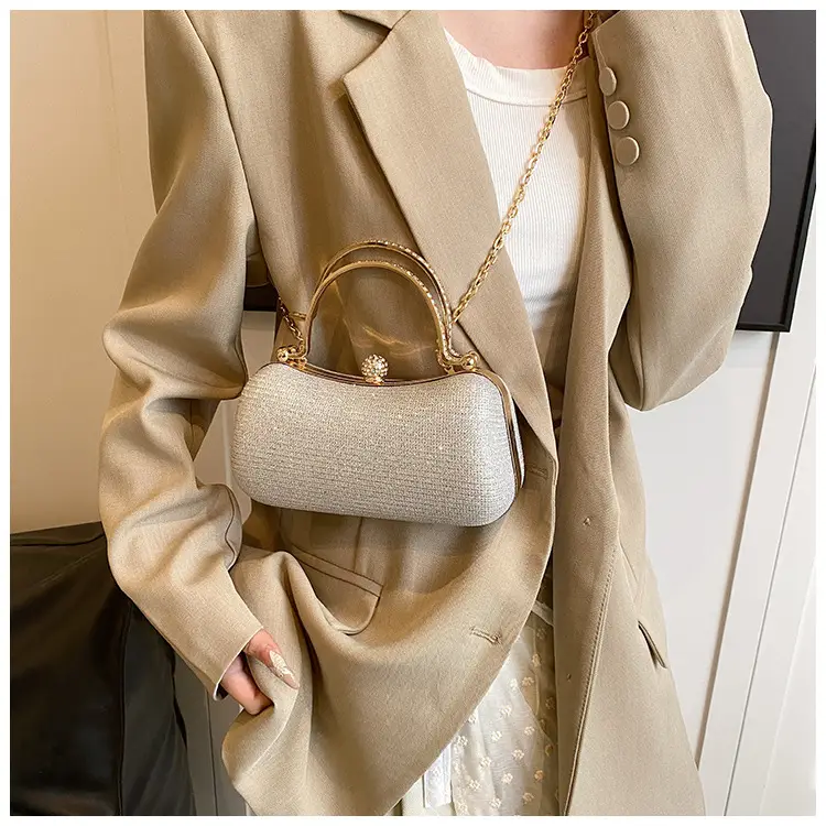 Pink Gold Chain Shoulder Crossbody Bag — feature 16