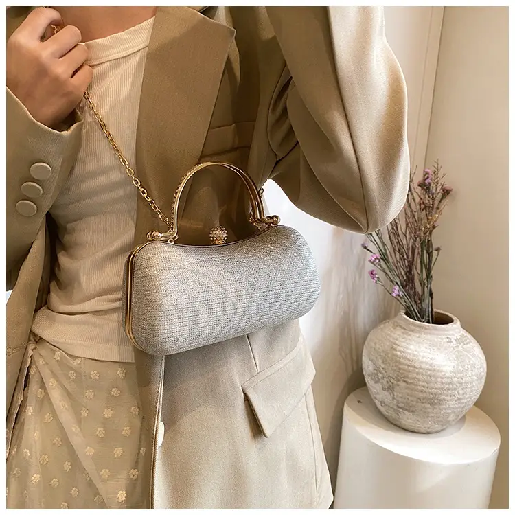Pink Gold Chain Shoulder Crossbody Bag — feature 20