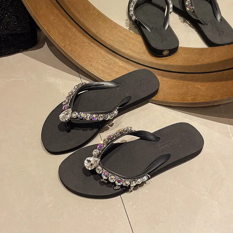 Ins New Summer Style Rhinestone Pendant Flip-Flops for Women to Wear Outside, Beach Slippers, Beach Vacation Flat Sandals - Image 6