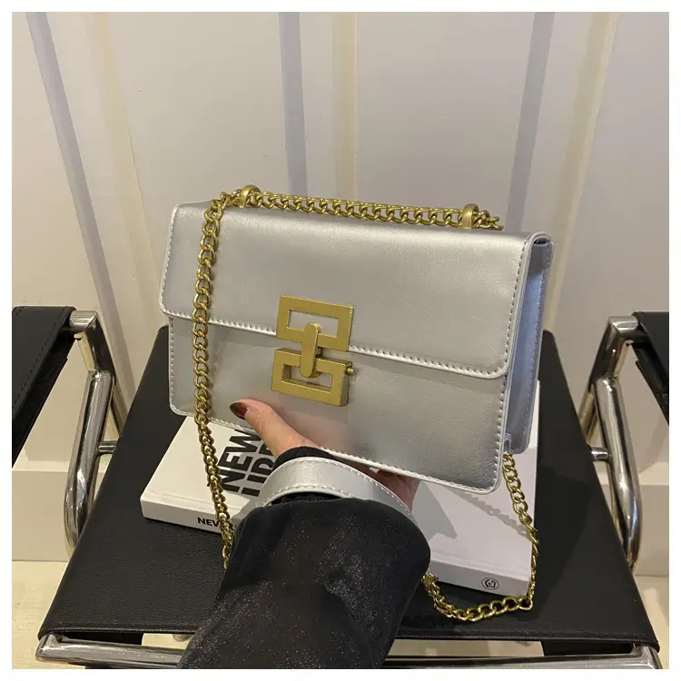 White Leather Chain Shoulder Bag with Lock Clasp — feature 13
