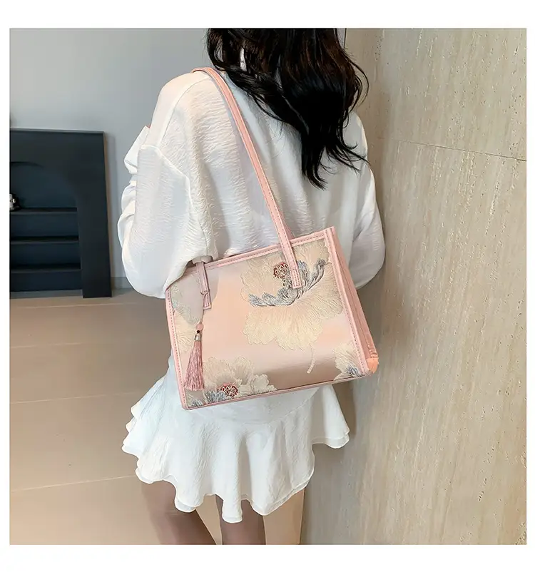 Women's New Chinese Style Shoulder Bag with Tassel — feature 22