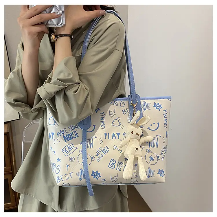 Women Graffiti Print Shoulder Bag 2024 Spring Summer — feature 16