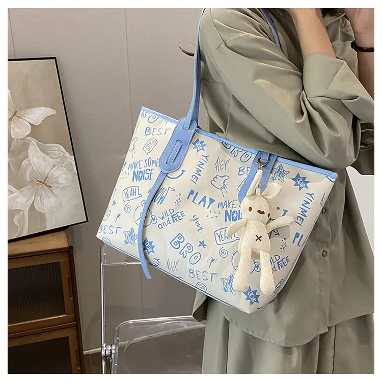 Women Graffiti Print Shoulder Bag 2024 Spring Summer — feature 19