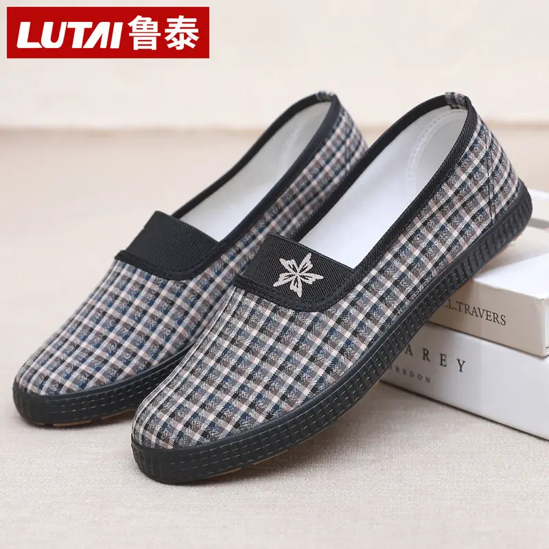 Lu Tai Mom Shoes Flat Shoes Cloth Shoes Women's Shoes Soft Sole Not Tired Foot Slip-on Casual Shoes Single Shoes Elderly Shoes - Image 10