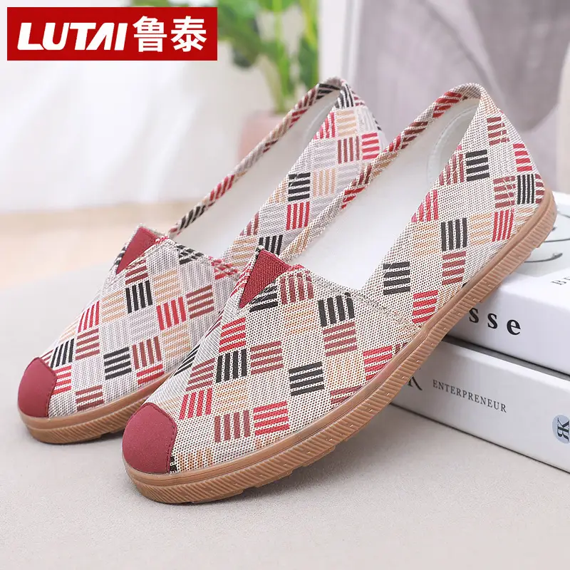 Lu Tai Mom Shoes Flat Shoes Cloth Shoes Women's Shoes Soft Sole Not Tired Foot Slip-on Casual Shoes Single Shoes Elderly Shoes - Image 5