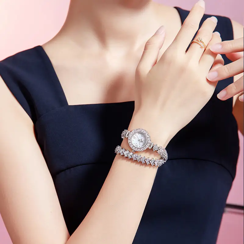 Elegant Light Luxury Diamond Women's Watch Quartz Movement