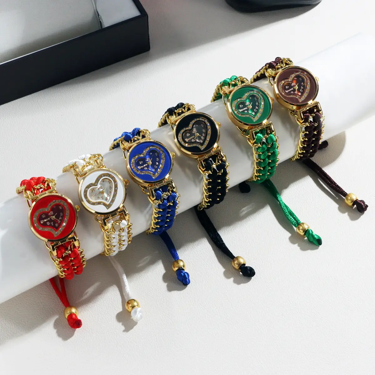 Women's Heart-Shaped Bracelet Watch with Red Blue Blue - Image 8