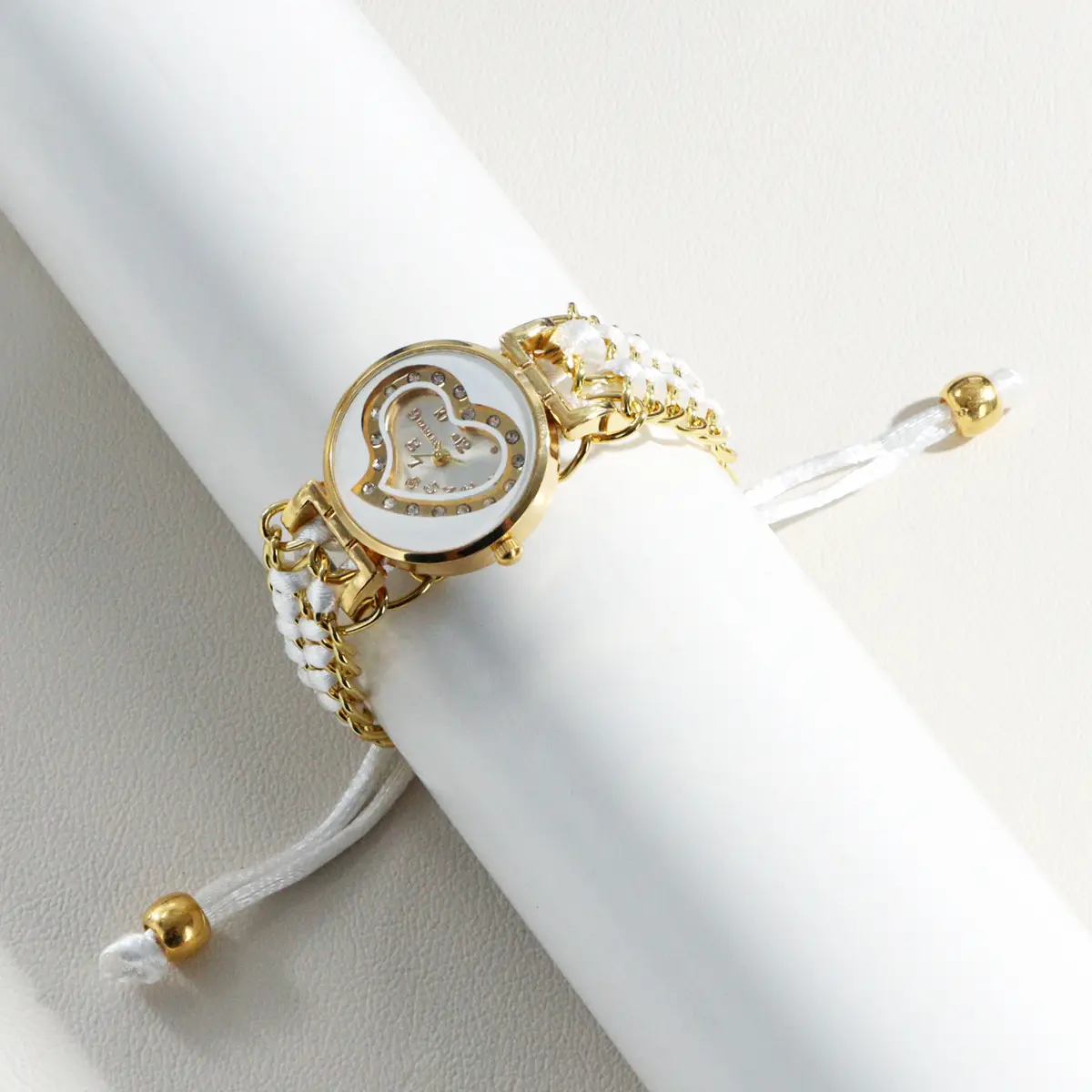 Women's Heart-Shaped Bracelet Watch with Red Blue Blue - Image 2