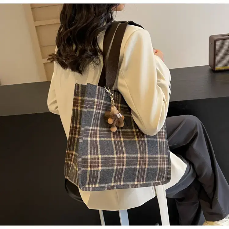 Women Plaid Canvas Tote Bag Large Capacity 2024 — feature 17