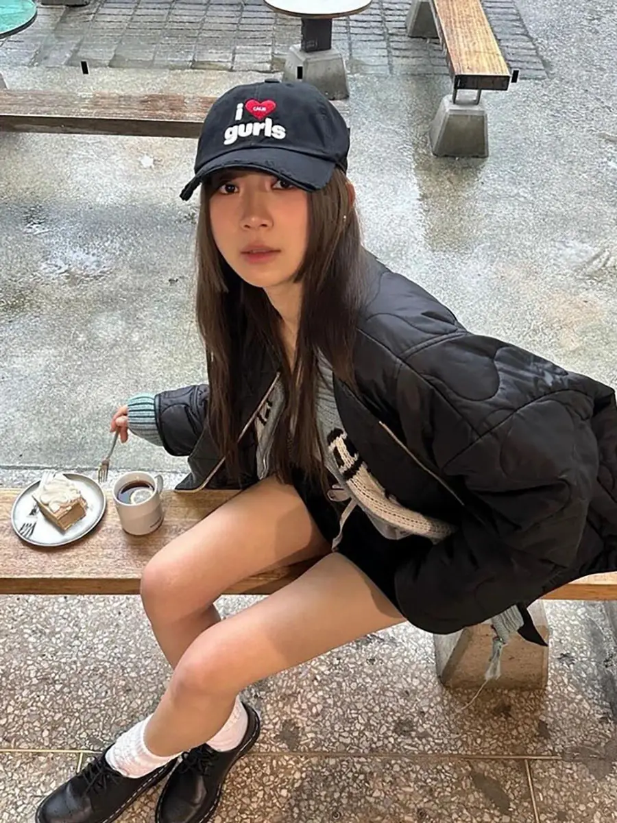 Women Black "I Love Girls" Cap All-match Street Fashion — feature 4