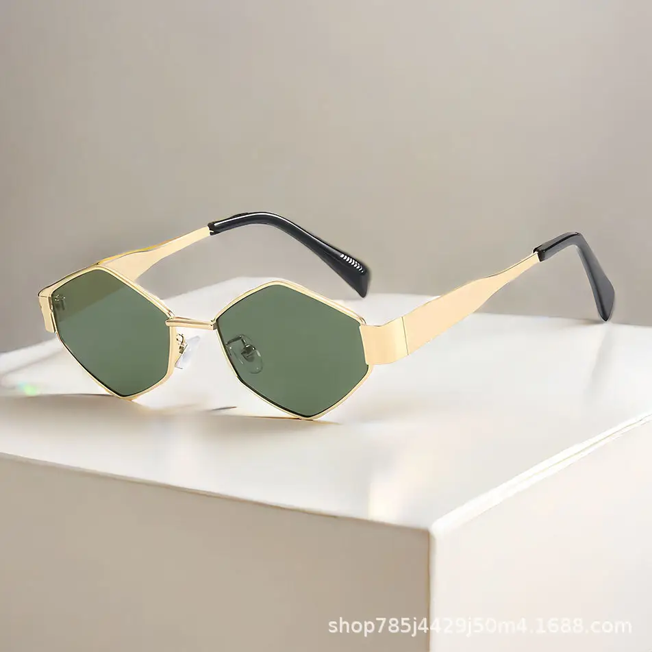 Oval Sunglasses for Men Women Metal Frame Street Shot - Image 7