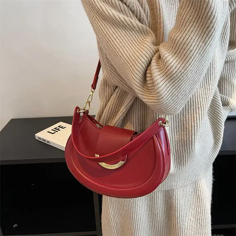 Maroon Vintage Commuter Shoulder Bag Women 2024 - Image 7