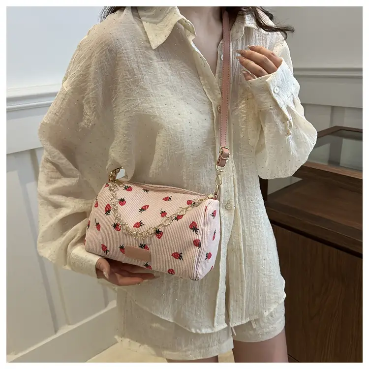 Women's Strawberry Printed Shoulder Crossbody Bag — feature 20