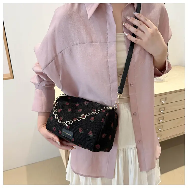Women's Strawberry Printed Shoulder Crossbody Bag — feature 25