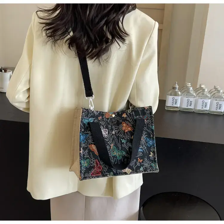 Women's Floral Canvas Shoulder Bag 2024 Instagram Style — feature 15