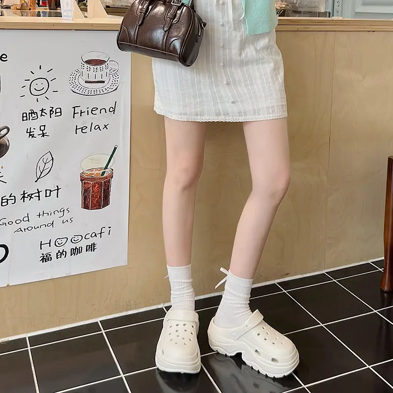 Thick-soled hole shoes women's 2024 new non-slip deodorant beach height step-up feeling eva sandals and slippers summer wear