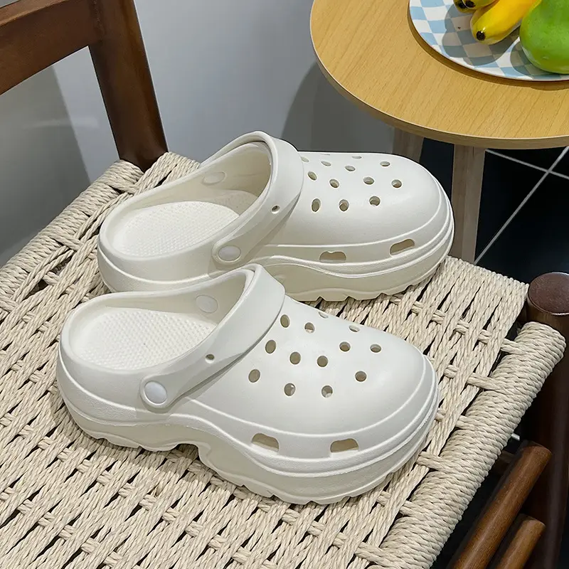Thick-soled hole shoes women's 2024 new non-slip deodorant beach height step-up feeling eva sandals and slippers summer wear