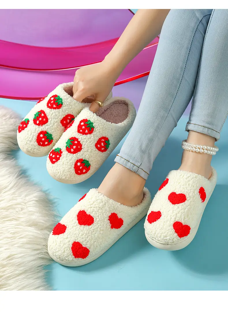 2025 Heart-Shaped Warm Plush Cotton Slippers for Men Women — feature 13