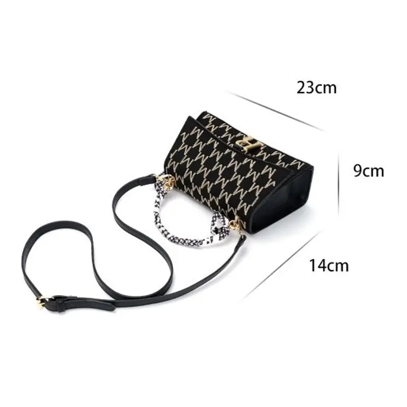 Chanel-Inspired Crossbody Bag with R Letter Design - Image 5