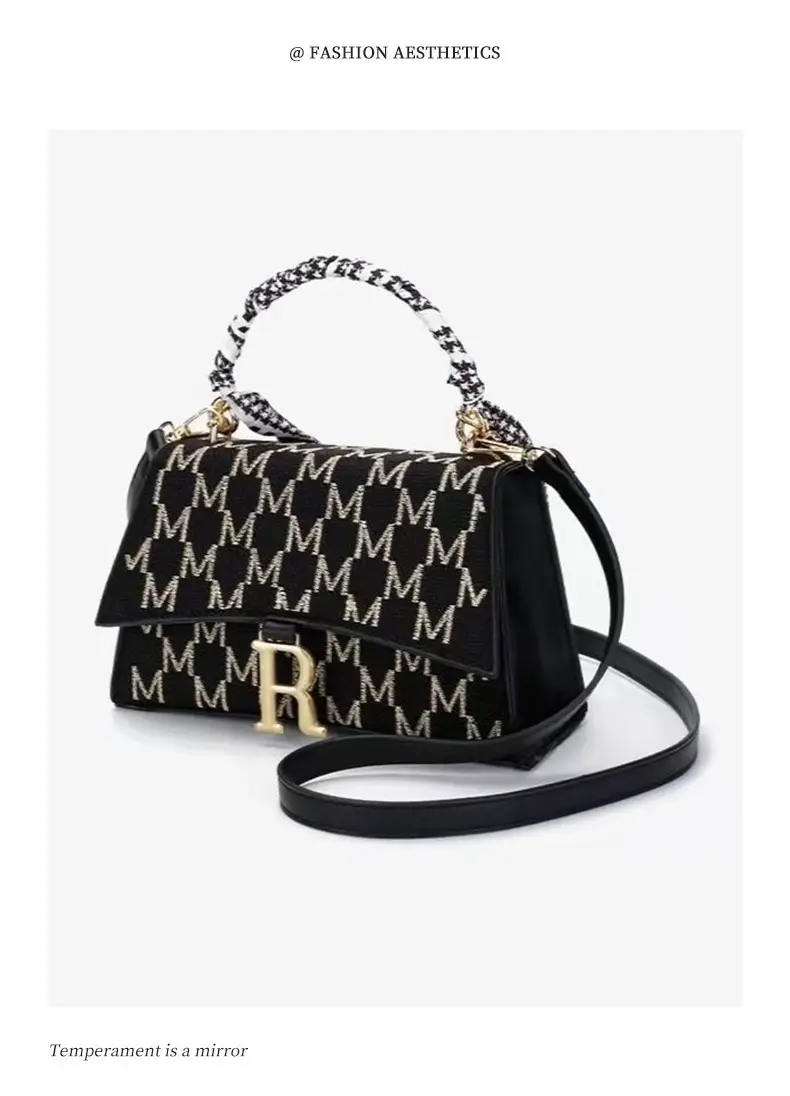 Chanel-Inspired Crossbody Bag with R Letter Design — feature 5