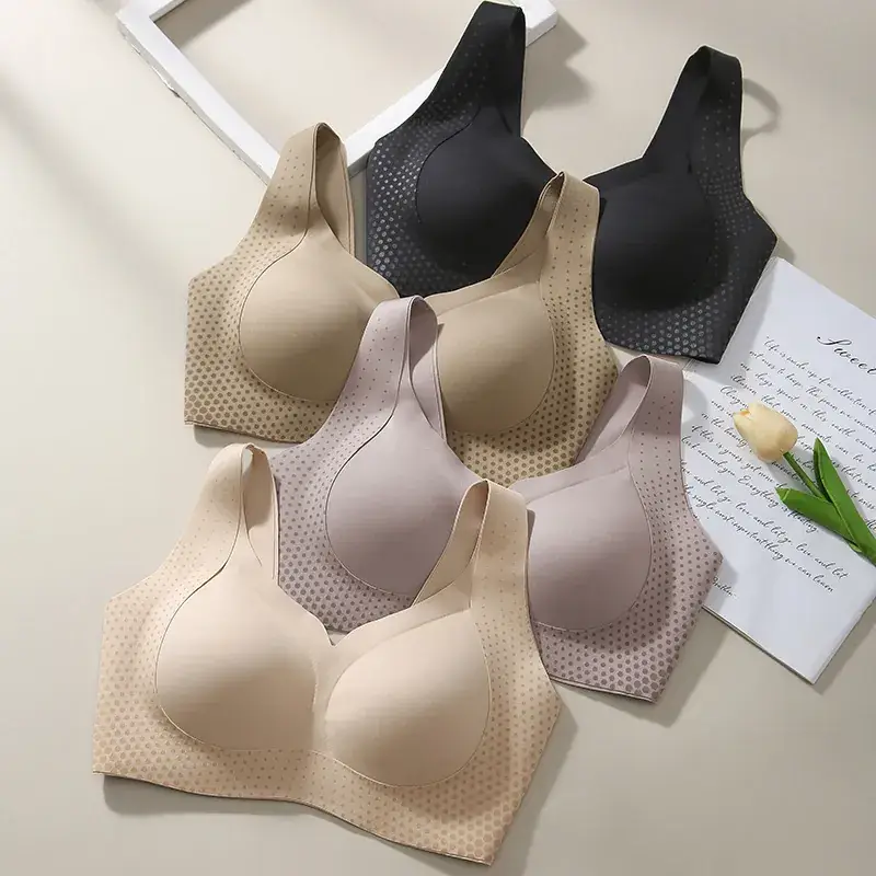 Traceless Women's Chest Pull-Up Bra Black Gold Soundwave - Image 6
