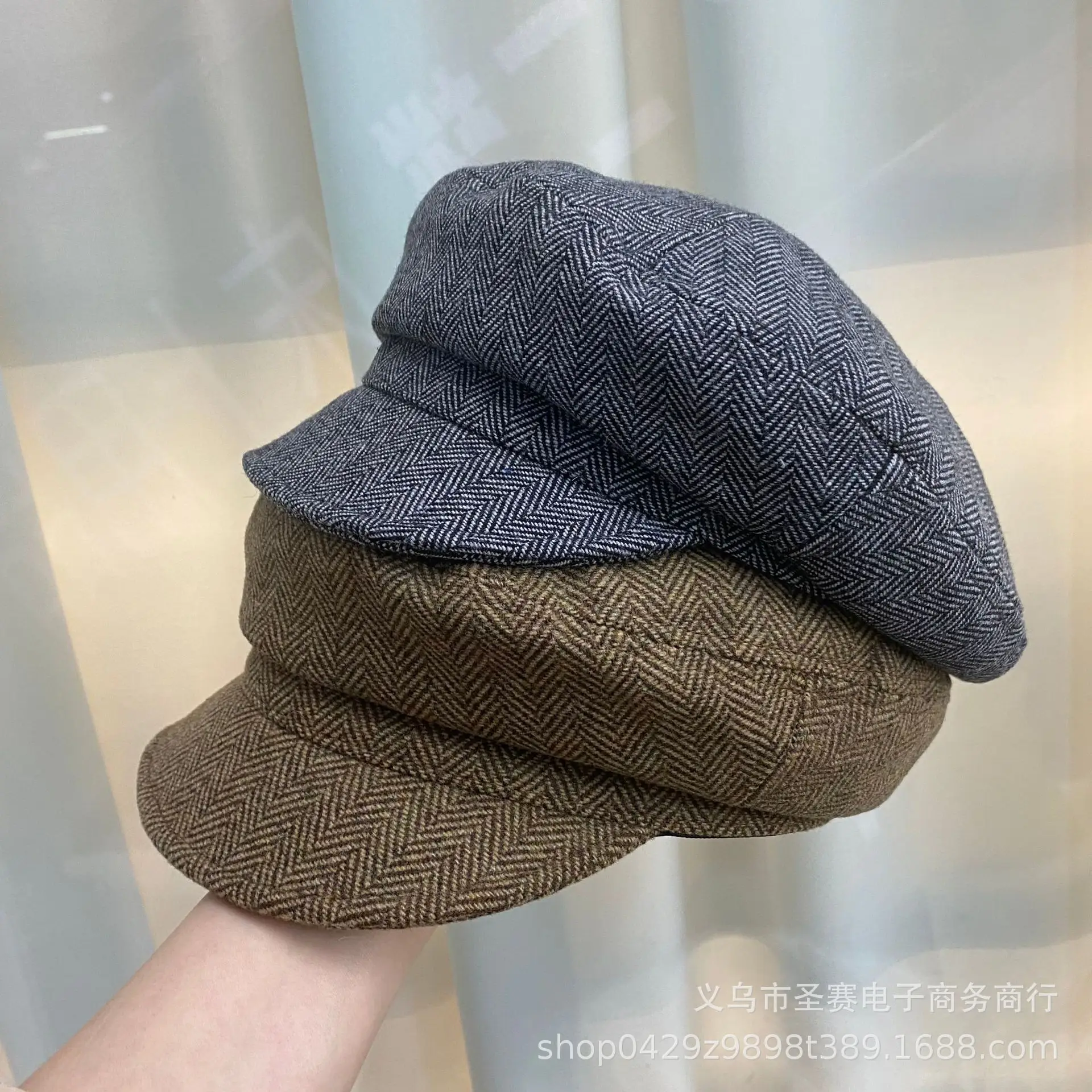 Women British Retro Hat Brown Herringbone Large Cap — feature 3