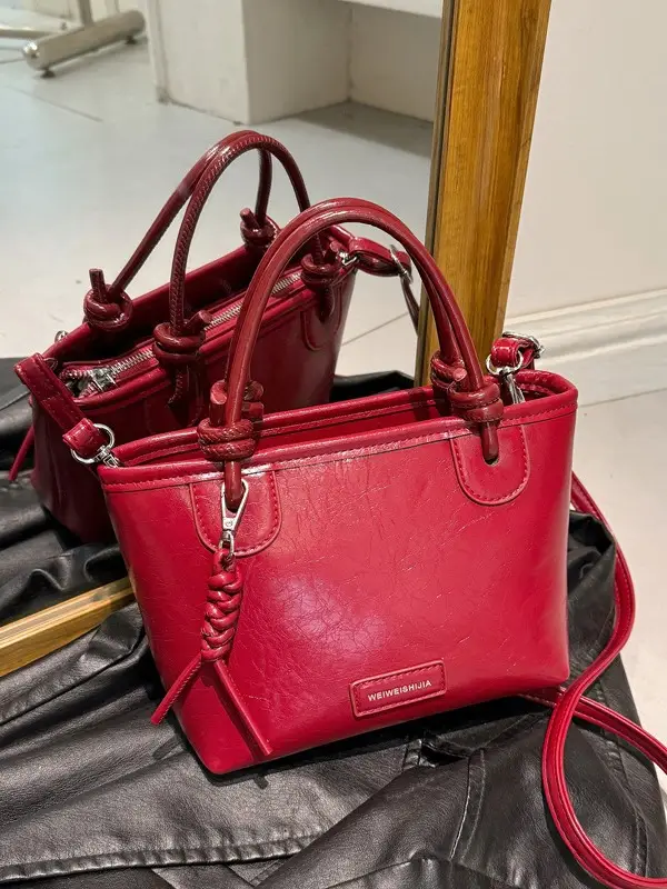 White Leather Bucket Handbag for Women 2024 - Image 5