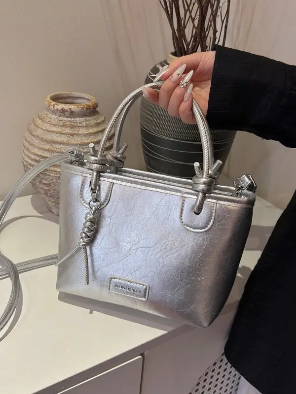 White Leather Bucket Handbag for Women 2024 - Image 7