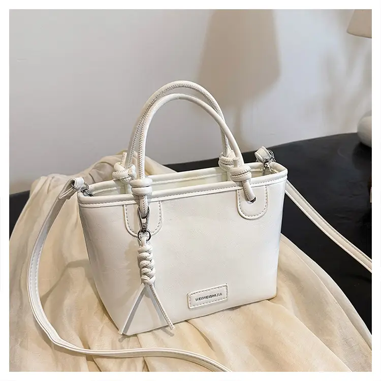 White Leather Bucket Handbag for Women 2024 — feature 17