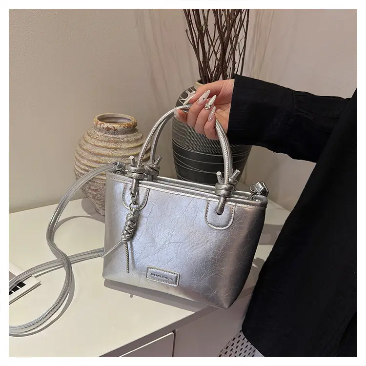 White Leather Bucket Handbag for Women 2024 — feature 22