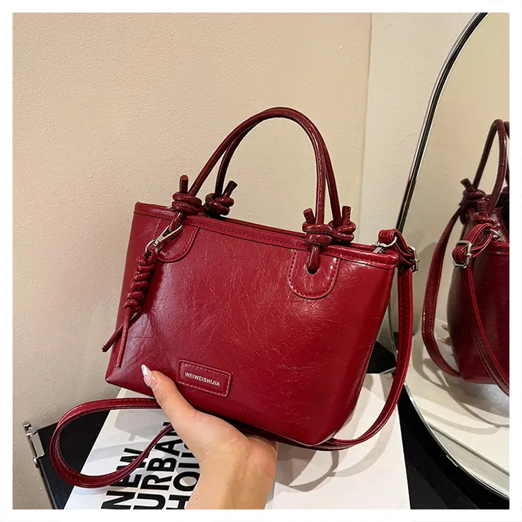 White Leather Bucket Handbag for Women 2024 — feature 24