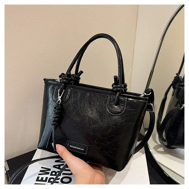 White Leather Bucket Handbag for Women 2024 — feature 27