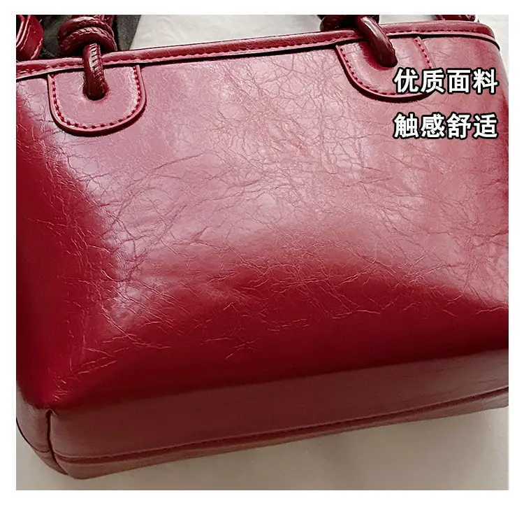 White Leather Bucket Handbag for Women 2024 — feature 7