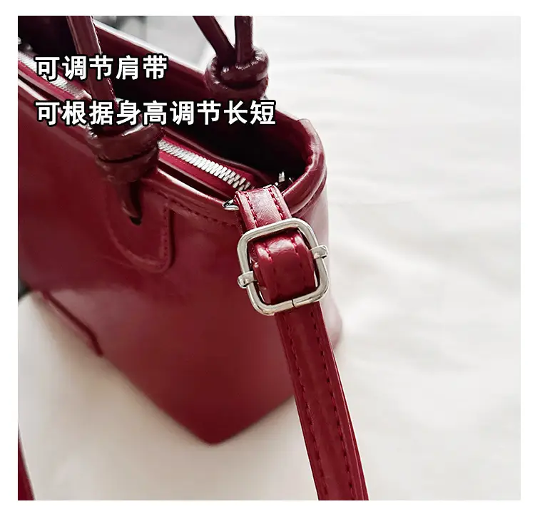 White Leather Bucket Handbag for Women 2024 — feature 8