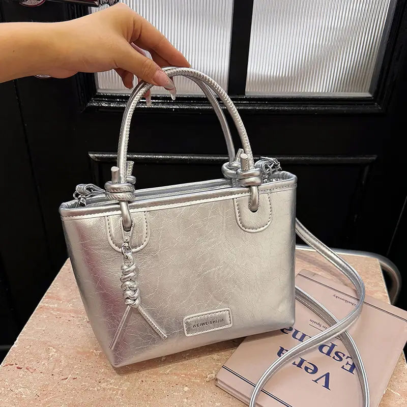 White Leather Bucket Handbag for Women 2024 - Image 3