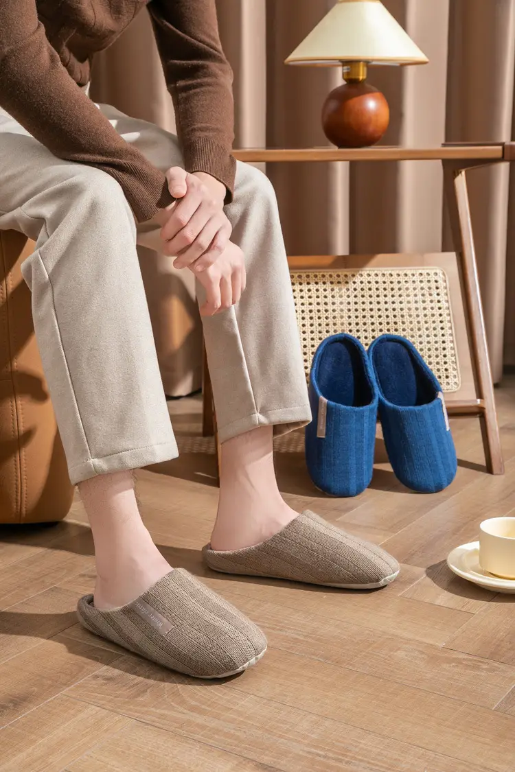 Couple's Winter Household Cotton Shoes Indoor Household Dung-feeling Mute Warm Wool Coral Fleece Plush Cotton Slippers for Women — feature 9