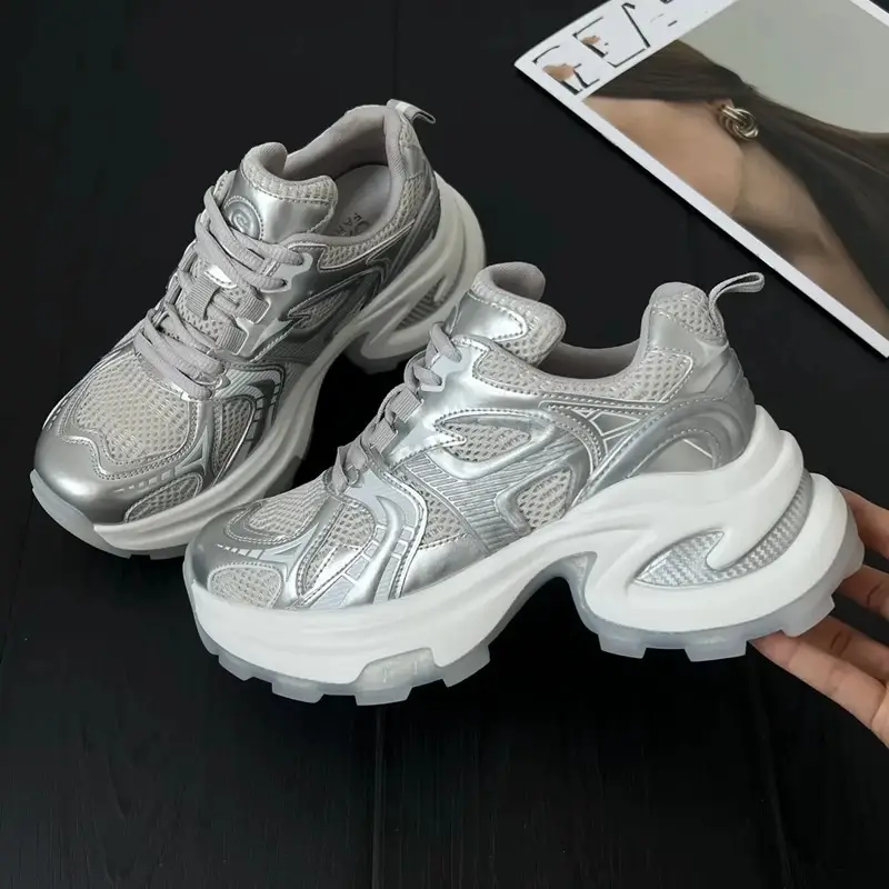 Women 2025 White Round Toe Thick Sole Casual Shoes — feature 1