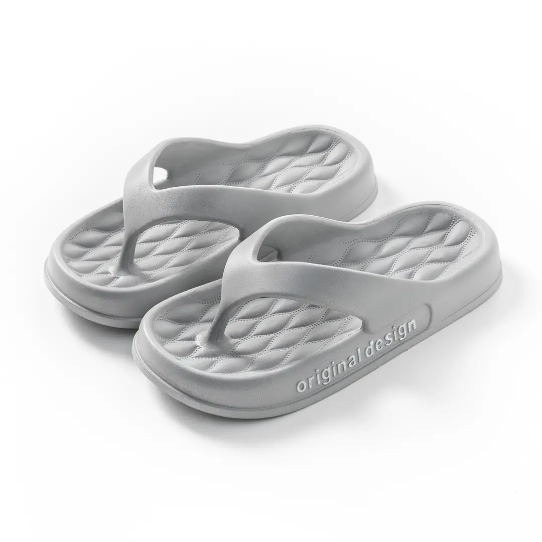 Flip-Flops, Casual and Simple Men's Beach Shoes, Men's Summer High-End Slippers, Suitable for All Seasons, for Home and Guests, Breathable and Comfortable - Image 3