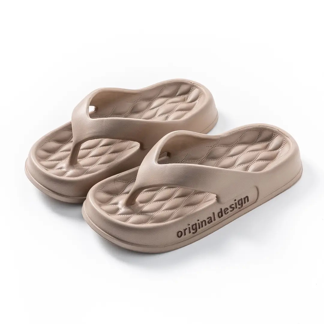 Flip-Flops, Casual and Simple Men's Beach Shoes, Men's Summer High-End Slippers, Suitable for All Seasons, for Home and Guests, Breathable and Comfortable - Image 4