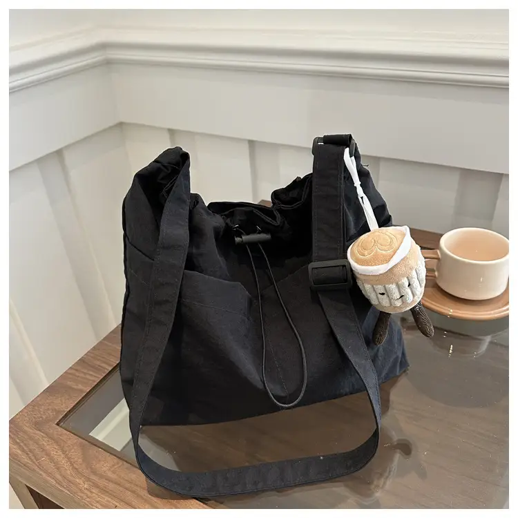 Korean Style Drawstring Shoulder Bag for Women — feature 22