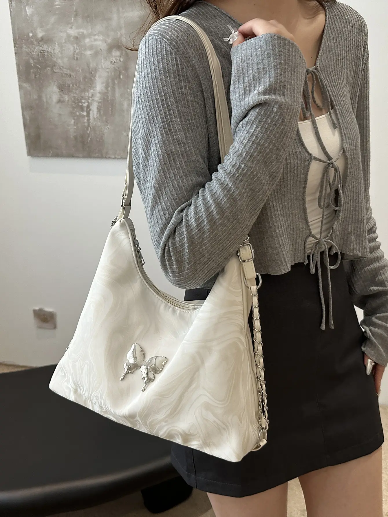 Multifunctional Bow Backpack 2024 New Fashionable Textile Chain Shoulder Bag Large Capacity Commuter Tote Bag - Image 8